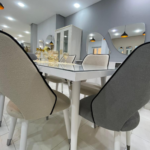 Table 6 Chaises Black & White